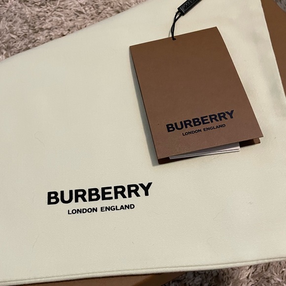 Burberry Logo Striped Sandals - Picture 10 of 11
